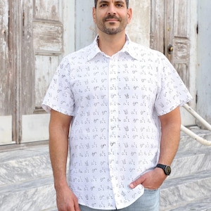 Black Music Notes on White Organic Cotton - Men's Short Sleeve Button Down Shirt