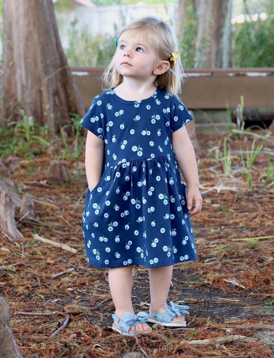 mommy and me navy blue dresses Mommy and me navy blue velvet dresses, Mother and daughter dresses, Christmas photoshoot dress for Mother and daughter, dresses for girls