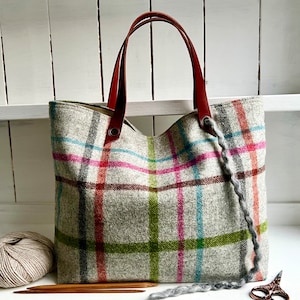 CRAFT PROJECT BAG Plaid British Wool Tote / Leather Handles / 9 interior Pockets