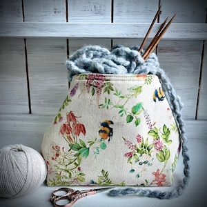 KNITTER YARN BOWL Projecttas wollen houder met drukknopen