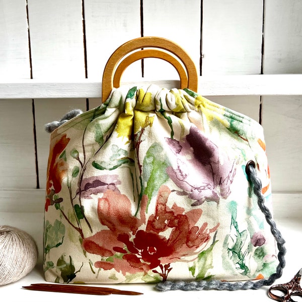 CRAFT PROJECT BAG With Wooden Handles / Large Project Bag / Watercolour Floral Paint / Retro Style / 9 Internal Pockets