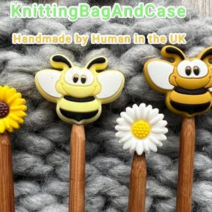 Ferma-punto BEE DAISY per aghi da maglia, protezione per la punta, regalo pratico, scegli il design