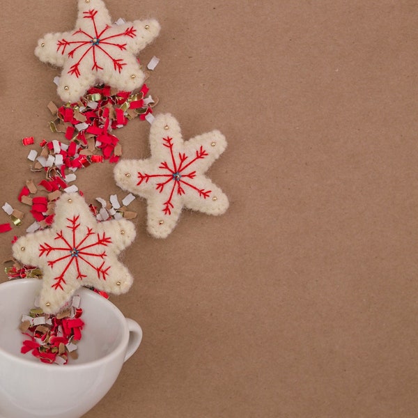 Felt Snowflake Star -Felt Christmas Star -Star Garland DIY -Felt Ornaments -Wool Star  -Christmas Garland -Christmas Decor -Red and White