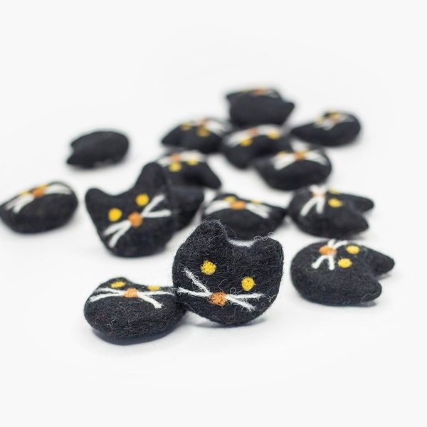 Halloween Cats -Rusty Coral Nose Halloween Black Cat -Felt Cat -Felt Kitty -Cat Garland -Vintage Halloween Decor -Fall Rustic decorations