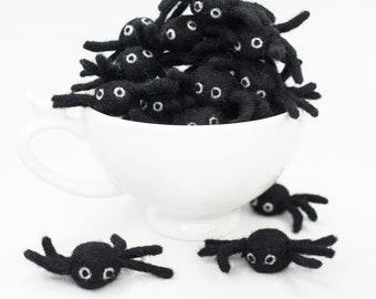 Mini black Spider | Halloween Table Decor | Halloween Miniatures | Spider Felt Ball Accessory | Halloween embellishments | Spooky Craft DIY