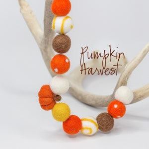 Pumpkin Harvest Garland -Felt Pumpkin Garland -Fall Garland -Felt pumpkins -Orange and Yellow Felt Balls -Halloween bunting -Halloween decor