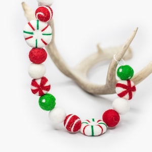 Peppermint Swirl Garland | Christmas garland | Felt Candy Peppermint Garland | Christmas decor | Red & Green Christmas | Whimsical Garland