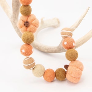 Fall Peach Pumpkin Garland |Felt Pumpkin | Fall Garland | Fall Banner | Fall Decorations | Fall Mantel