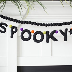 Spooky Halloween garland -Halloween banner -Halloween decor -Felt Word Garland -Black Felt Letter Garland -Stuffed Letter Garland -Mantle