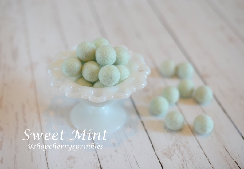 SWEET MINT Felt Balls 2.5 cm Pom Balls 100% Wool Felt Balls Felt Pom Poms Loose Felt Balls DIY Pom Garland Wholesale image 2