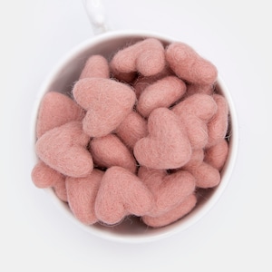 Salmon Pink Wool Felt Hearts: Valentine&#39;s DIY Garland
