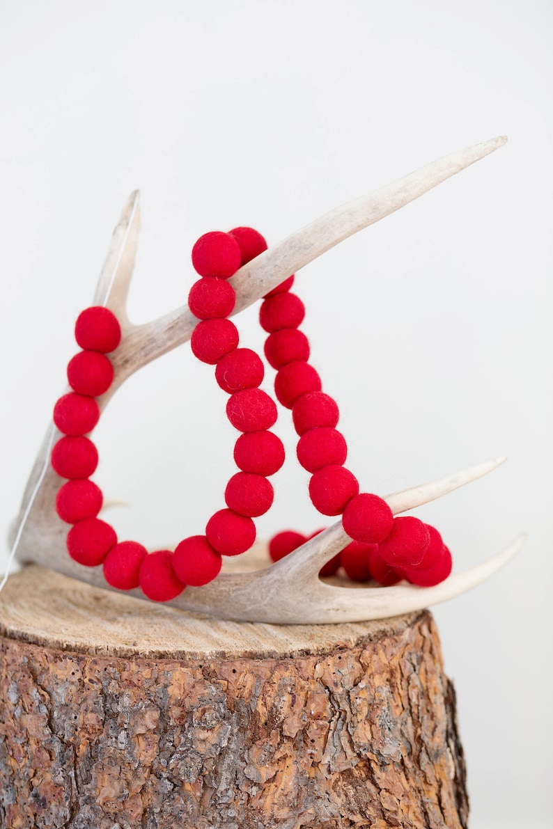 Red Valentine Garland red Felt Ball Garland red Felt Balls Etsy
