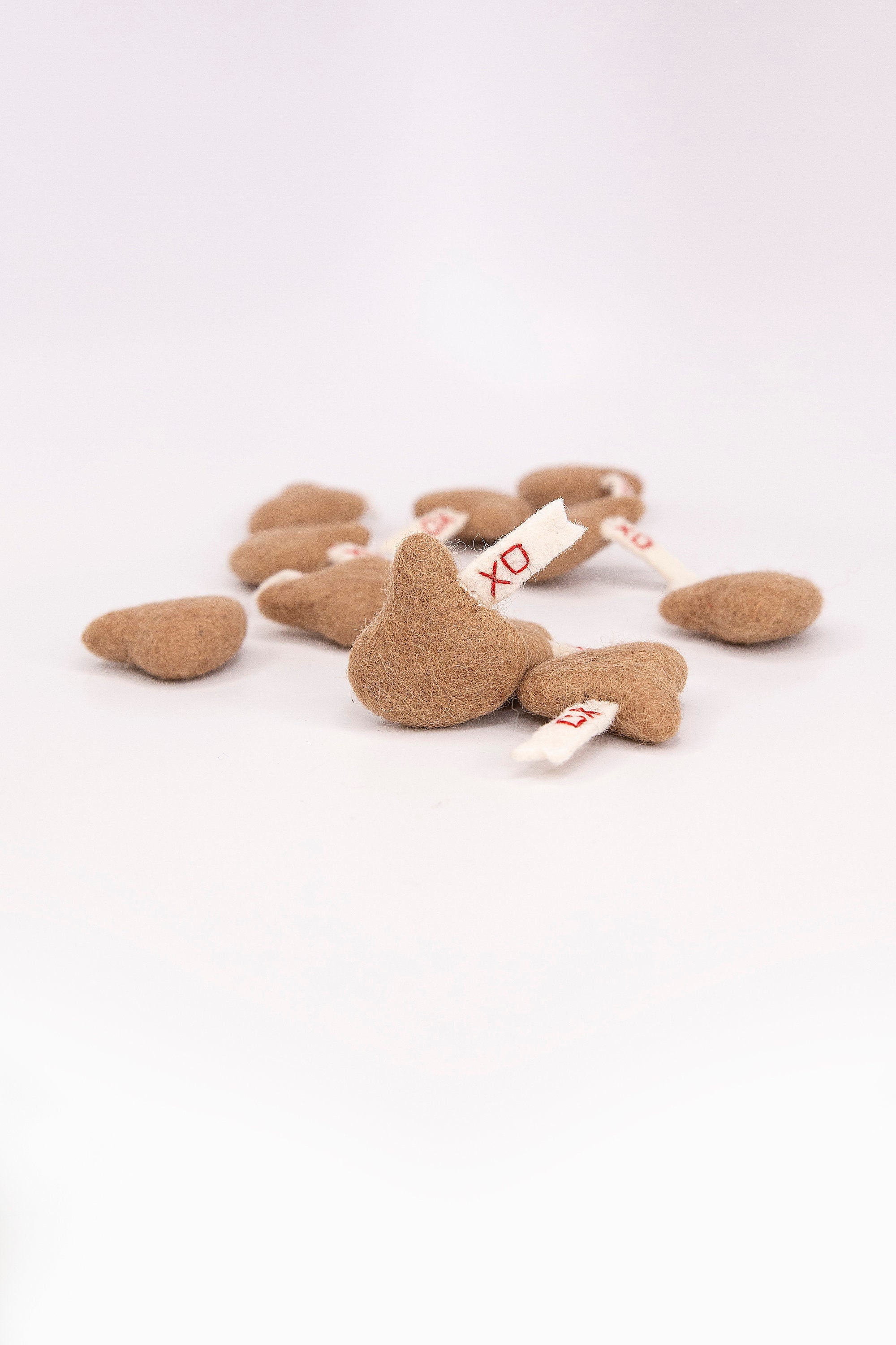 Felt chocolate Drop | Felt Kisses | Chocolate Covered Kiss | Valentines Day Treat | Felt treats | Pretend Play | Felt Food | Valentines Day