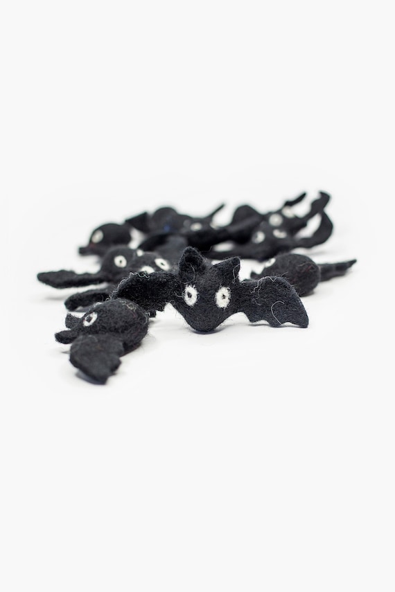 Jumbo Felt Black Bats: Halloween Garland Decor