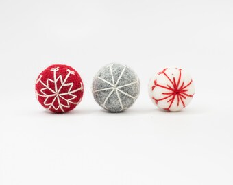 Embroidered Wool Snowflake Ball: Christmas Ornament DIY Garland Decor
