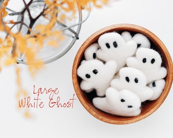 Felt Ghost -Halloween Garland -White felt ghost -Halloween Decor -Ghost Garland -Wool Poms -Mantel Decor -Spooky -Boo -Haunted -White Ghost