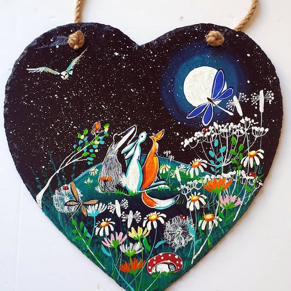 A fox, hare and badger gazing at the moon. Friends forever. Handpainted on a large slate 25cm heart. Words can be added