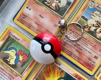 Op Poke Ball geïnspireerde sleutelhanger *Meerdere Poke Balls beschikbaar!!*