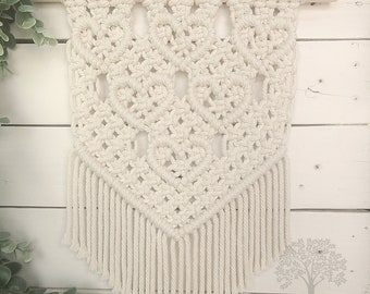 Small heart macramé wall hanging