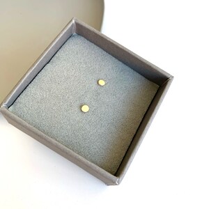 9ct Yellow Gold Dot Studs image 3