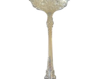 Rogers Bros. Berkshire Gravy Ladle 1847 XS Triple in the Fleur de Lis Pattern