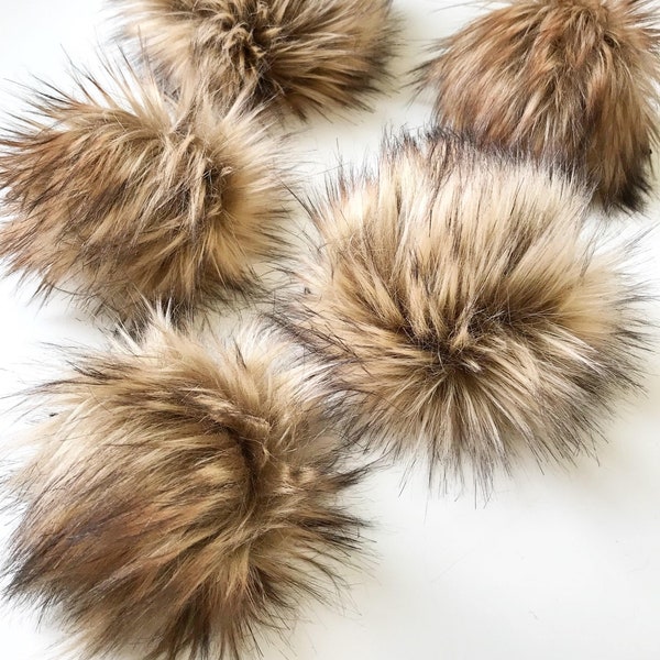 Pompon en fausse fourrure || LOUP DORÉ || Pompon fait main || Fourniture d'artisanat || Pompon en fourrure || Très gros pompons || pompon marron