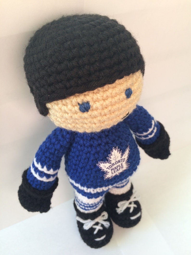 CROCHET PATTERN: Hockey Player Amigurumi crochet pattern image 4