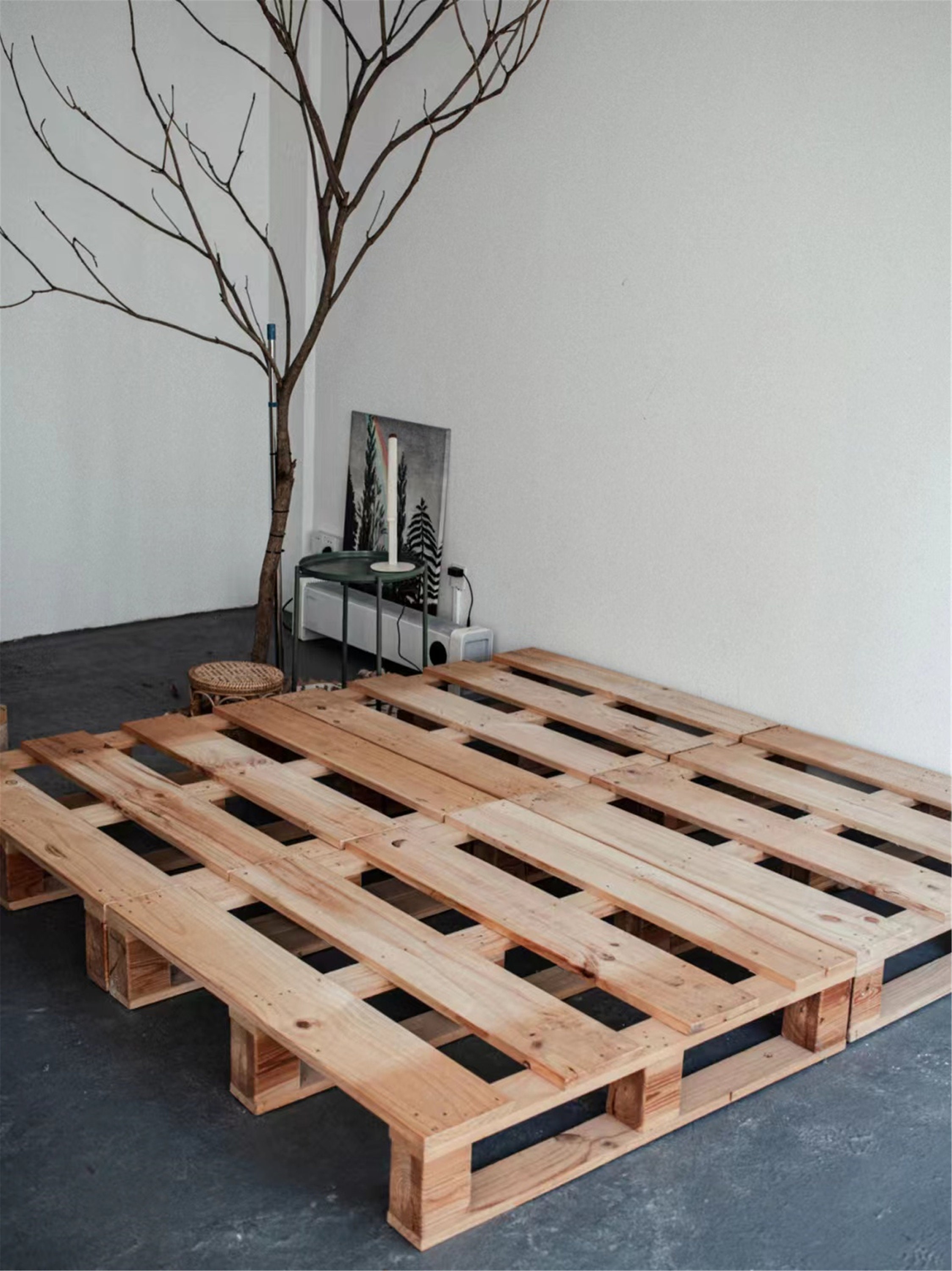 The Oversized Queen Pallet Bed - Designed for Queen size mattress – Pallet  Beds
