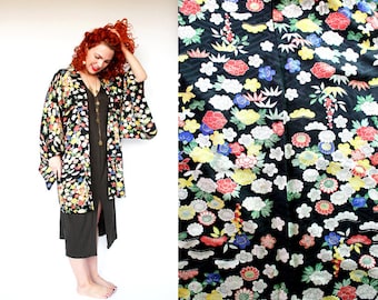 Vintage 1930's Black Silk Haori Kimono Jacket Robe w/ Colorful Floral Motif // Japan Asian robe coat duster boho // free size S M L XL