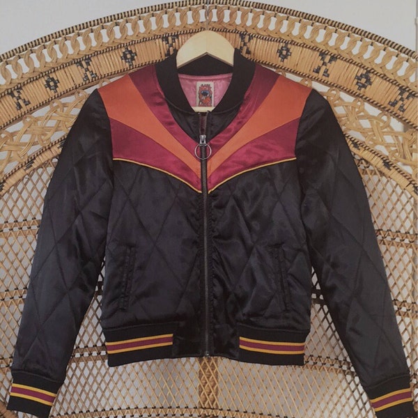Classic Rock Couture Black Rising Sun Bomber Jacket Quilted 70s Style Satin Unisex Lightweight Jacket 1970s Sunburst Western Quilted Jacket