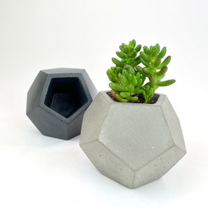 Concrete Geometric Succulent Vase & Pencil Holder – Modern Multi-Use Desk Organizer, Handmade Home Decor