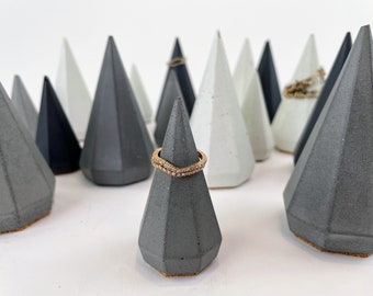 Minimalist Concrete Ring Cone – Handmade Jewelry Holder for Rings, Modern Display Stand