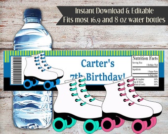 Puede incluir: Etiqueta de botella de agua imprimible con un fondo a rayas azul, verde y negro con patines de ruedas blancos. La etiqueta dice "Carter's 7th Birthday!" e incluye una sección de información nutricional con una lista humorística de ingredientes.