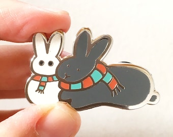 Winter Rabbit Enamel Pin, Holiday Bunny Pin, Cute Christmas Animal Lapel Pin, Bunny Scarf Snow Bunny Pin