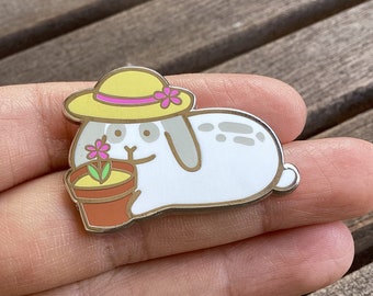 Gardener Bunny Pin, Spring Easter Rabbit Pin