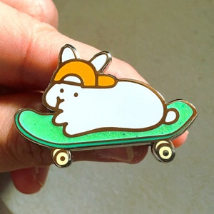 Skateboard Rabbit Pin, Skater Bun Pin, Cute Bunny Hard Enamel Pin