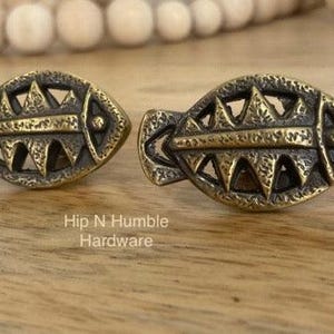 Small Bones Fish Metal knob