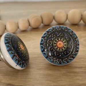 No 16 Flat Ceramic Knob