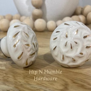 Cream and Gold Ceramic Knob