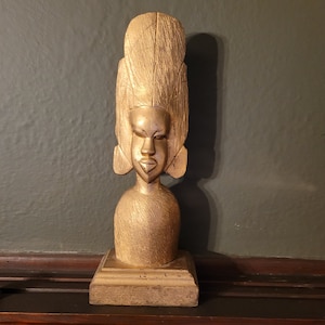 Antique Vintage African Wood Hand Carved Tribal Bust Sculpture