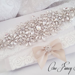 Gold Wedding Garter, Rhinestone Garter, Lace Garte Set, Bridal Garter, Bridal Garter, Handmade Garter, Gold Garter Set