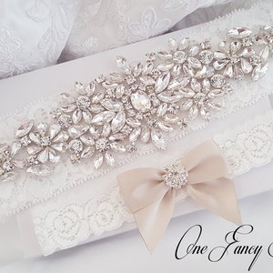 Wedding Garter Set, Bridal Garter set, Lace Garter set, Crystal Bridal Garter, Silver Wedding Garter, Gold Wedding Garter