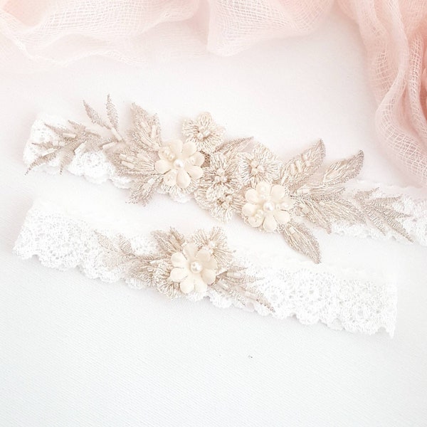 Champán Floral encaje nupcial boda garter, Vintage marfil perla garter para la novia, garter de boda de cuento de hadas