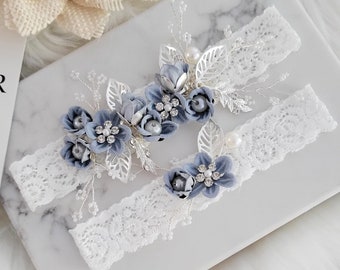 Bruiloft kousenband voor bruid. Stoffige blauwe kanten jarretels. Iets blauws. Bruiloft aandenken. Bruids douche cadeau. Verjaardagscadeau voor haar