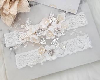 Wedding Garter. Gift for Bride. Personalized Non Slip Lace Bridal Garter Set. Wedding Lingerie.