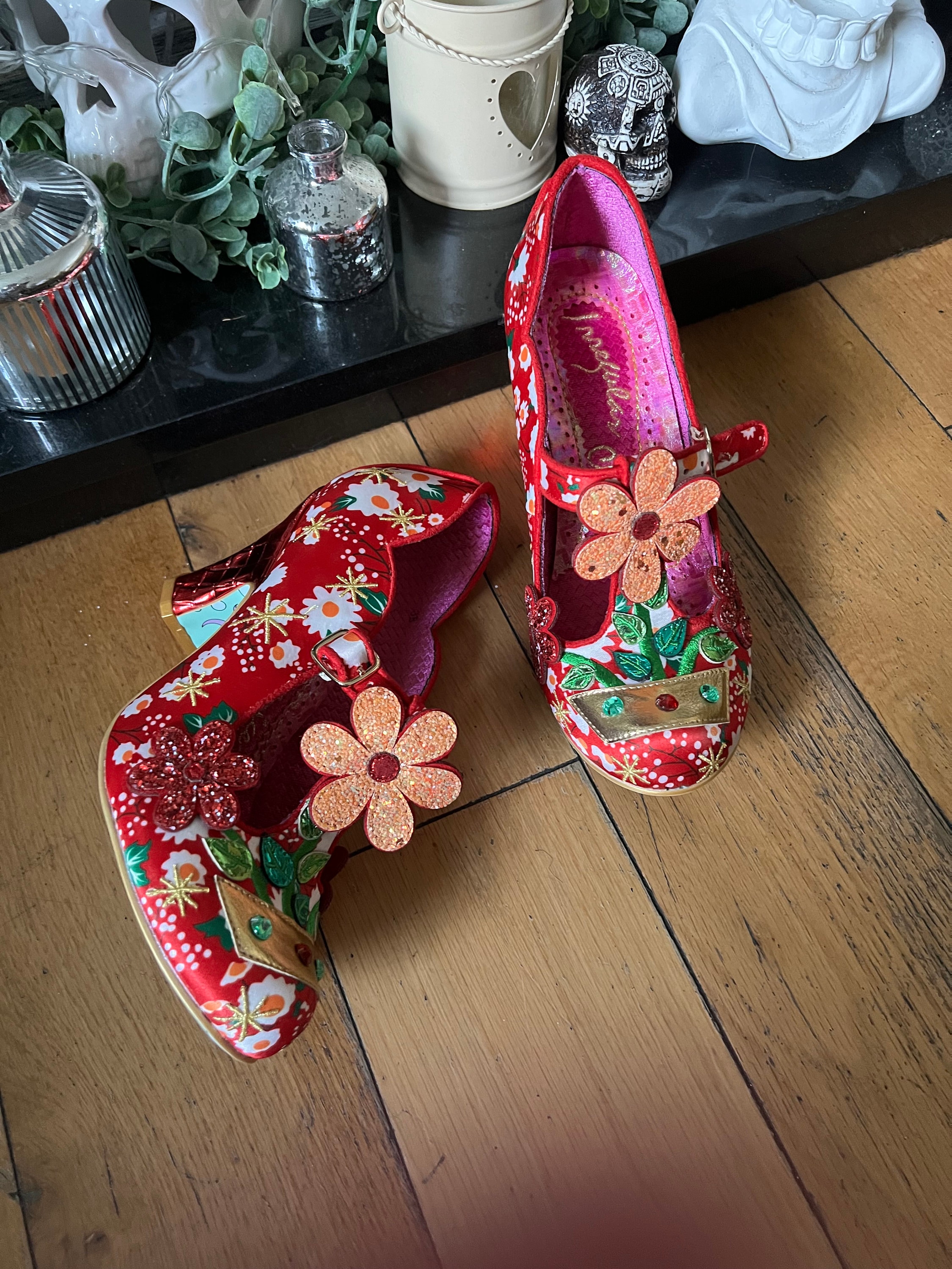 Second hand irregular choice shoes hotsell