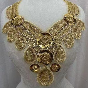 Goldener Kragen Patch floral Pailletten und Perlen Applikation Dekoration Kragen Nähen Zubehör verziert