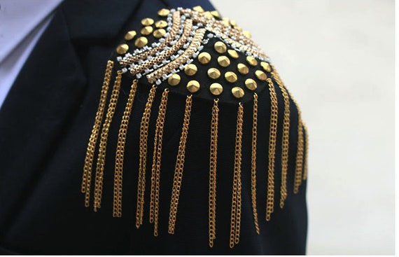 A pair gold vintage jewelery tassel big shoulder brooch epaulet epaulettes Shoulder Pads DIY Craft