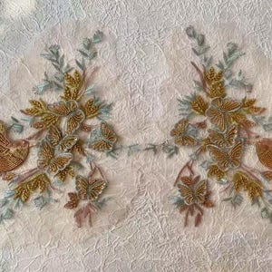 A pair of beaded bird with butterfly flower  Embroidered Patch Supplies clothing Decorative Appliques