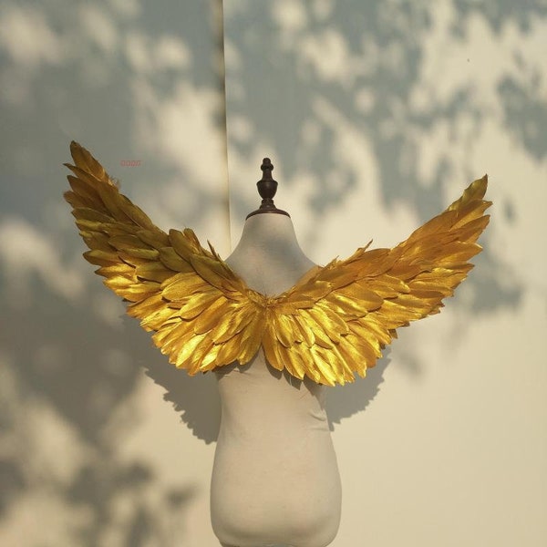 Gold   costume Feather Wings, Angel Feather Wings - Perfect for Outfits  Costume party